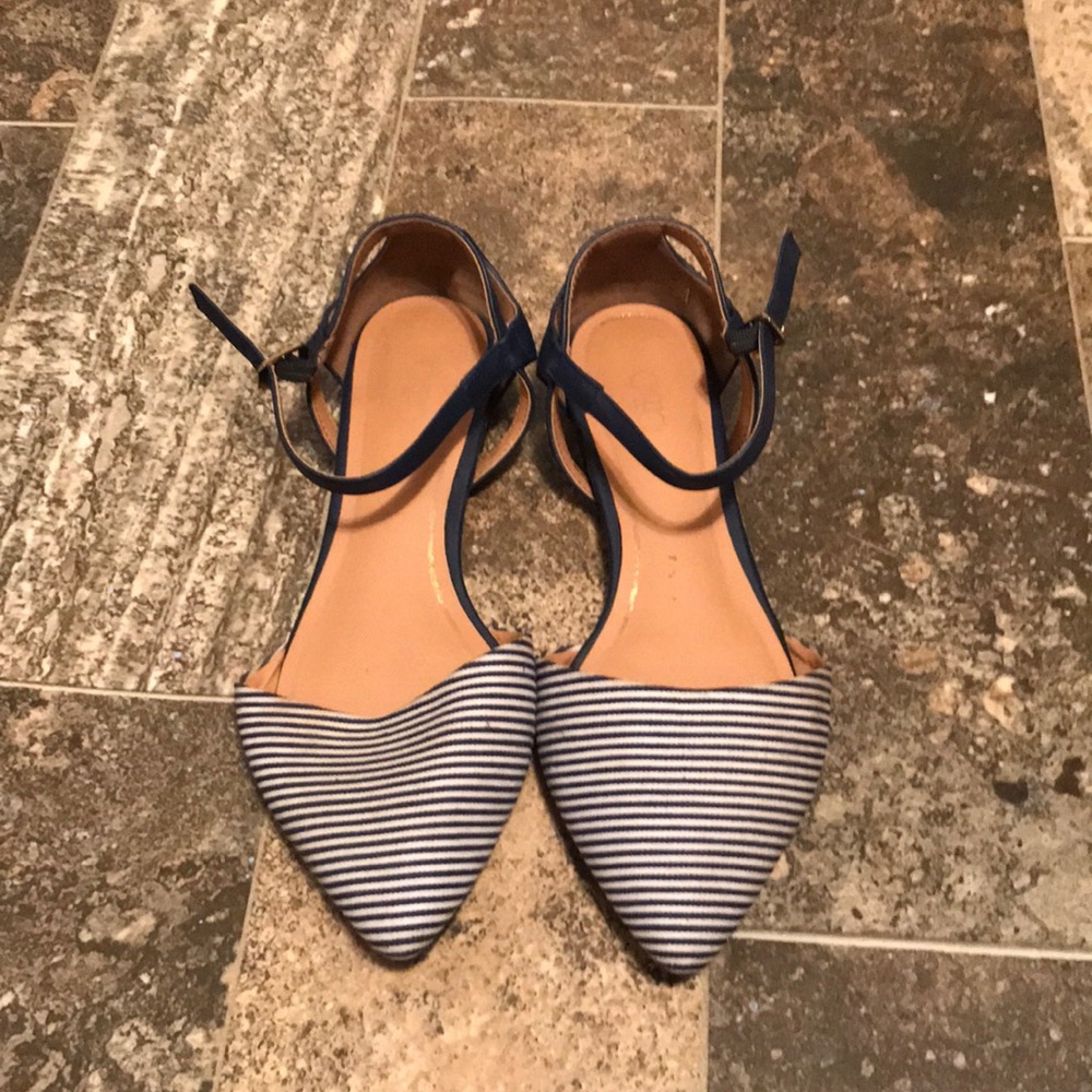 Flats - Picture 3 of 3